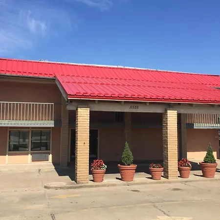 Travelodge By Wyndham Tulsa-2
